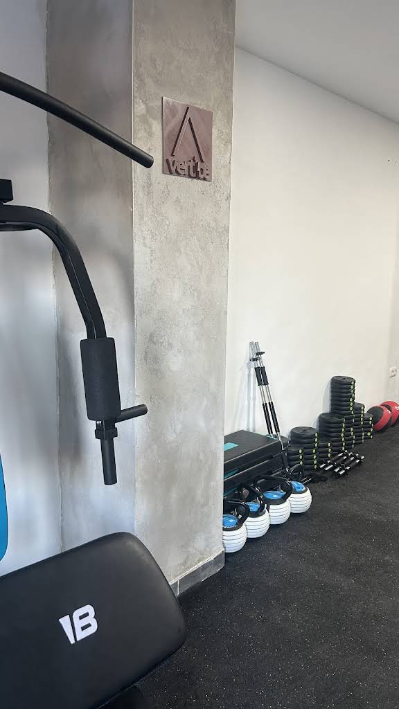 Interior del gimnasio Vértice en Cáceres